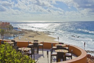 wes1087re-111024-On the Rocks Bar - pool and ocean view