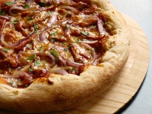 Smoky-Barbecue-Chicken-Pizza1-1024x768