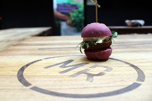 Mini hamburguesa Gastromotiva y Mercado Roma