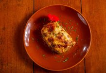 Pastel azteca: un platillo adaptado a la época